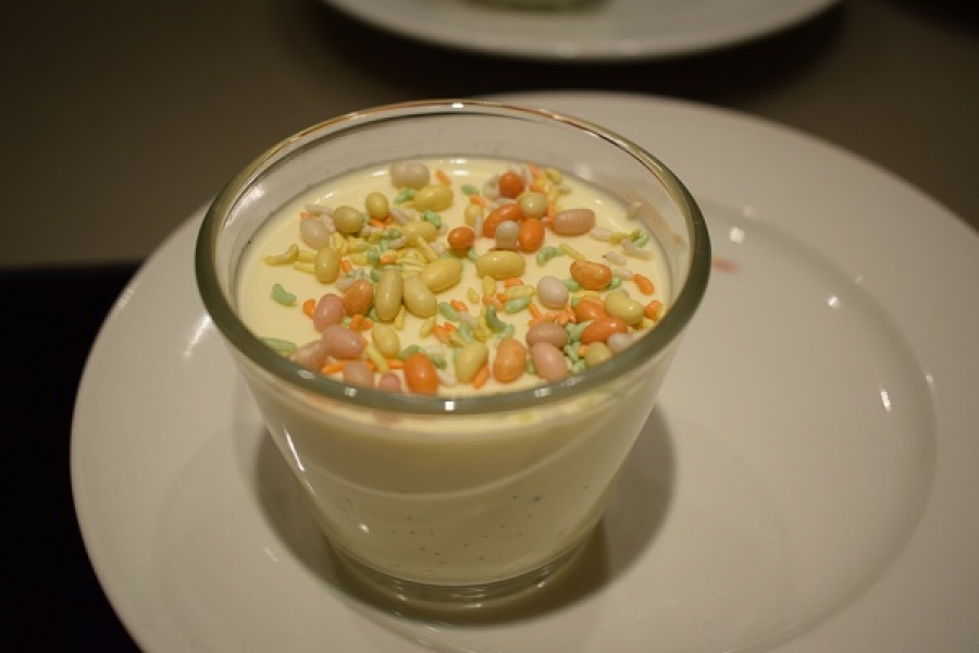 Thai-Reispudding mit Mangopüree