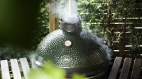 Wir erweitern unsere Grill- und BBQ Aussenküche um einige weitere Grillgeräte, daher verkaufen wir unser Big Green Egg, um Platz für Neugeräte zu schaffen